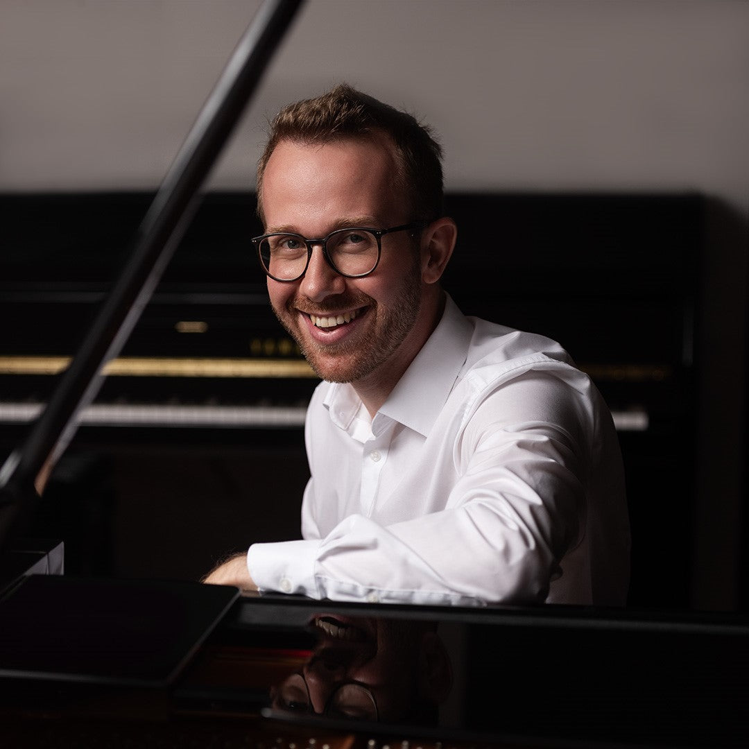 Matej Dzido Piano Klassik in Havanna Pianofly